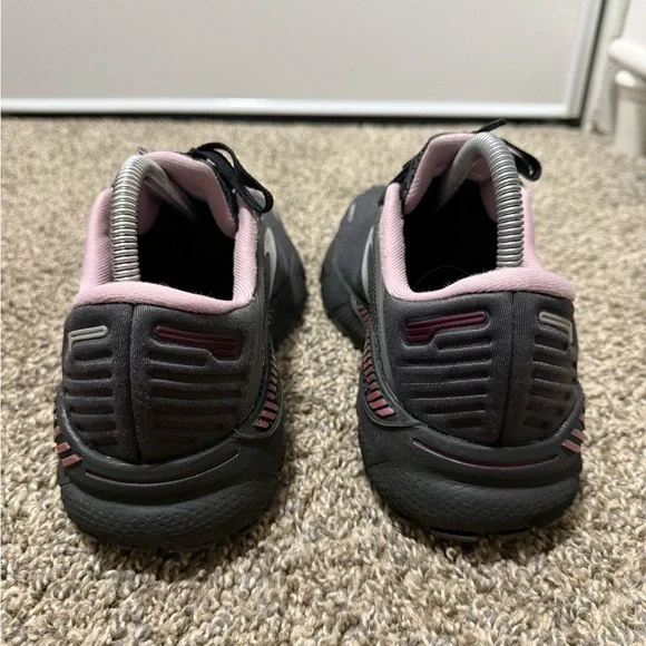 Brooks Women's Adrenaline GTS 22 - Black and Pink - Picture 6 of 9